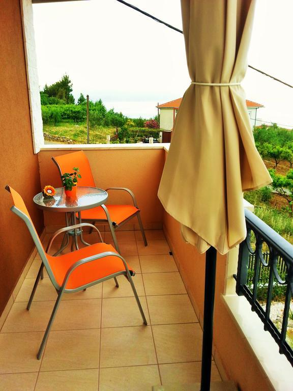 Apartment Smile Подстрана Экстерьер фото