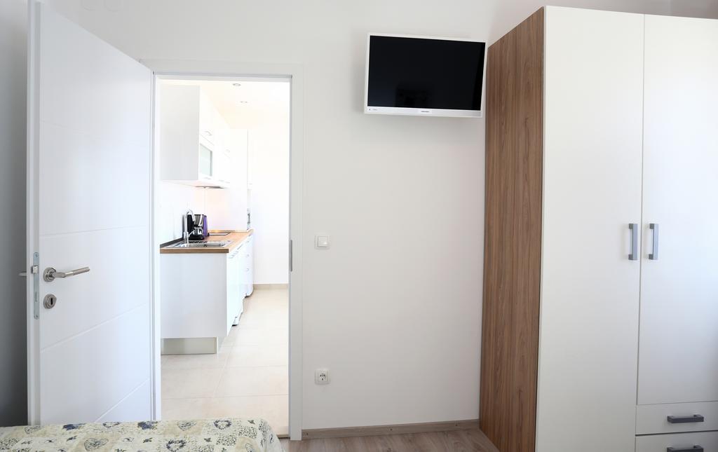 Apartment Smile Подстрана Экстерьер фото