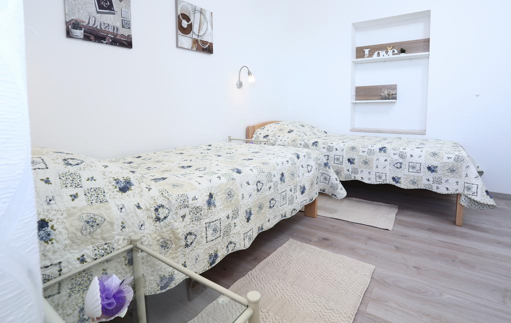Apartment Smile Подстрана Экстерьер фото